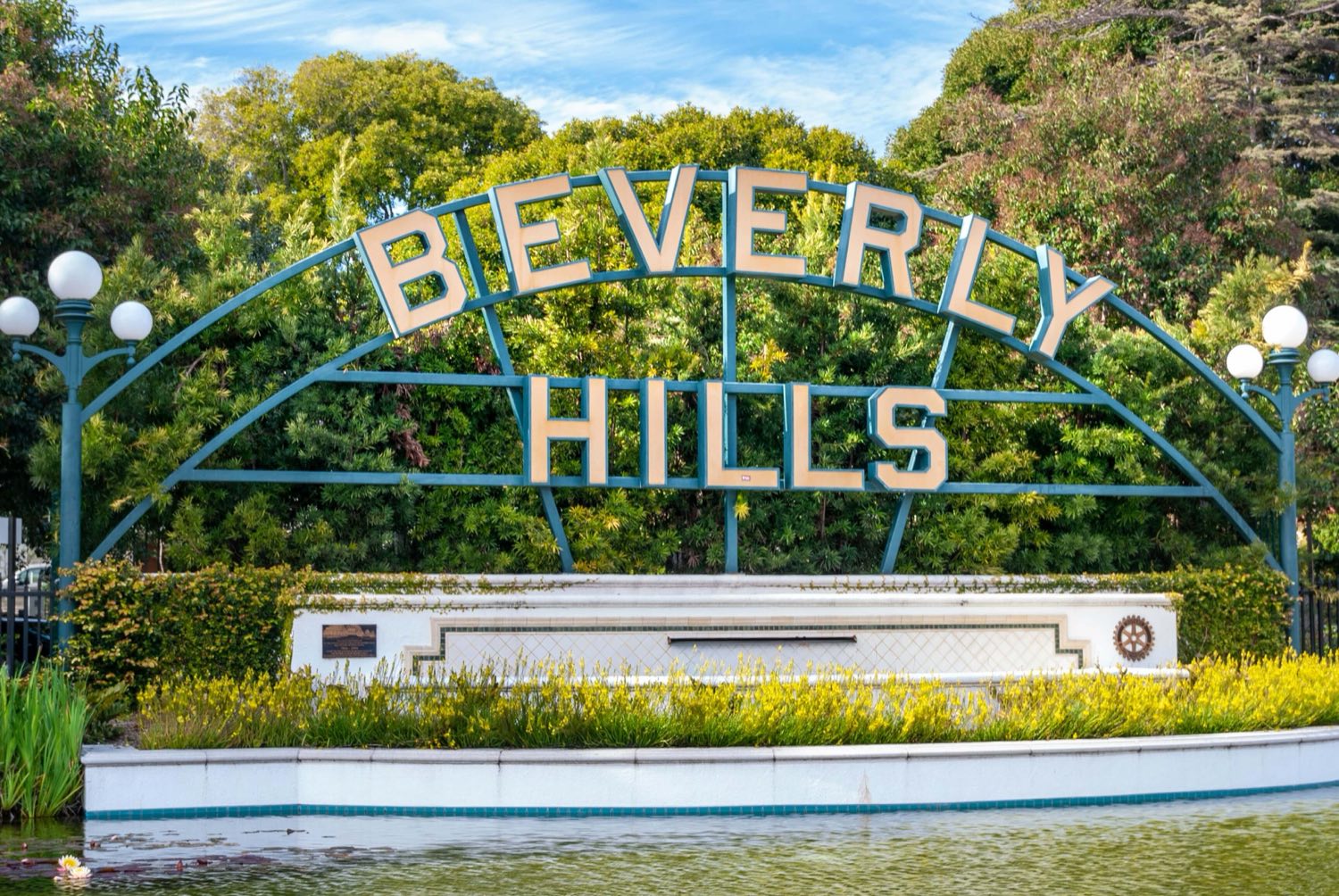 Pond Builder in Beverly Hills, CA